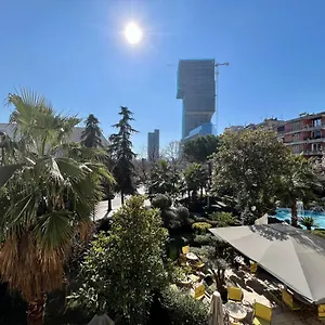 In Skanderbeg Square - Center 1 Apartment Tirana