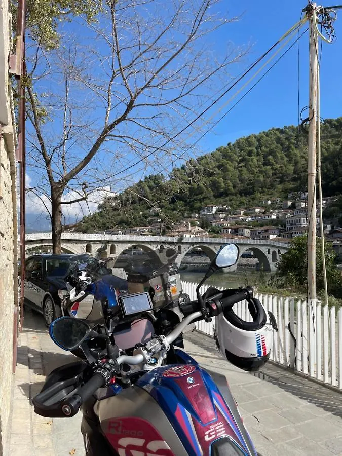 Bujtina Apsus Hotel Berat Albania